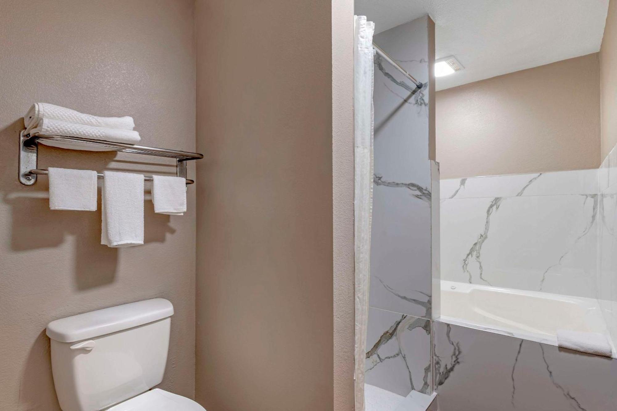 Quality Inn & Suites New Boston Экстерьер фото