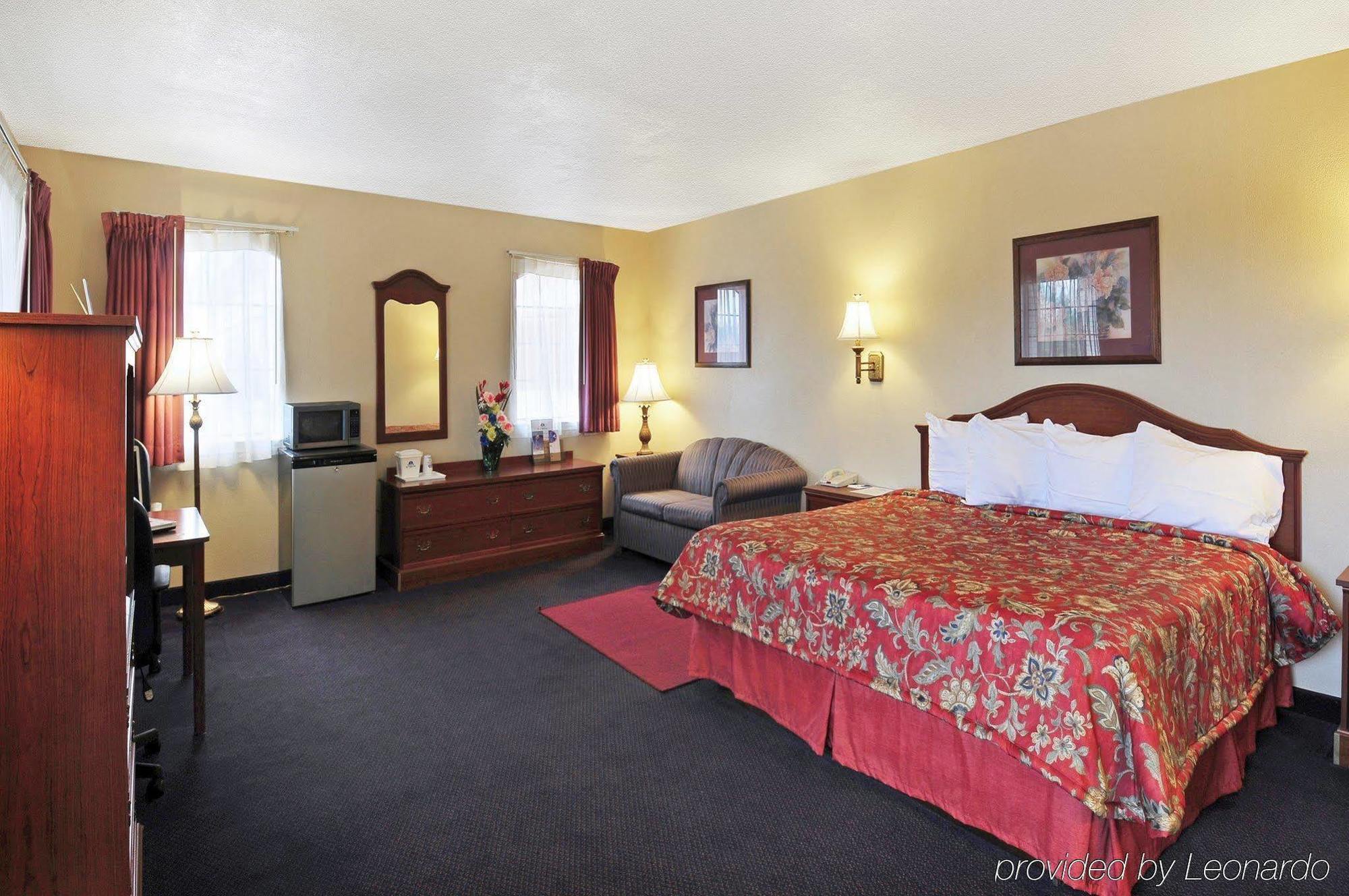 Quality Inn & Suites New Boston Экстерьер фото